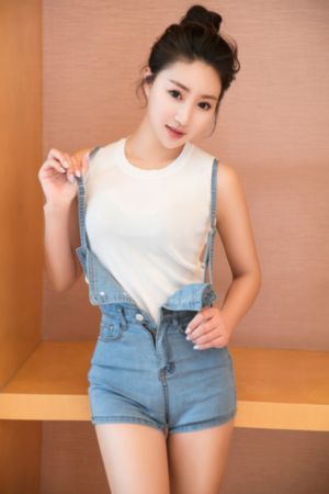 丝袜性奴麻麻在我胯下颤抖_神马电影在线观看