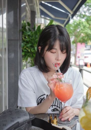 色人阁亚洲色图_高清手机免费观看完整